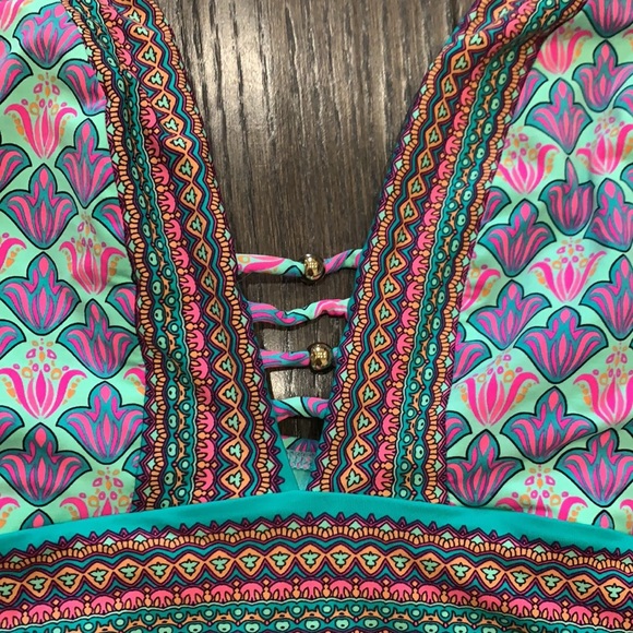 Cremieux Swimsuit - Picture 2 of 7